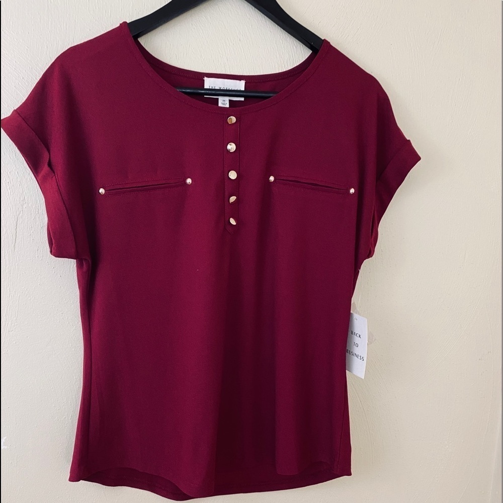 The Workshop Top. Burgundy. Sz M